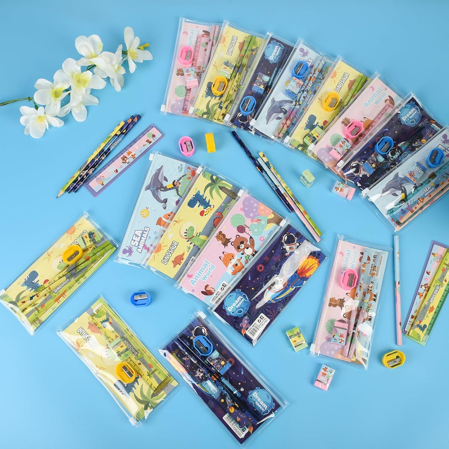 24 Themed Stationery Collections